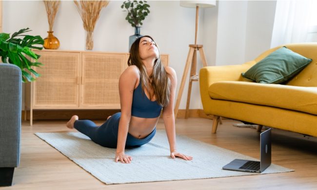 Ejercicios de pilates en la pared para tonificar el cuerpo
