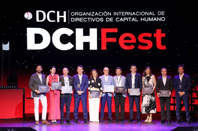 250711-DCH-Fest-Premio-2 (1) Entre las 10 Mejores Empresas en Gestión de Capital Humano 2025