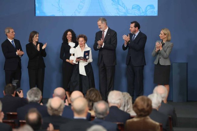 Foto de familia_Entrega Premio Reino de España