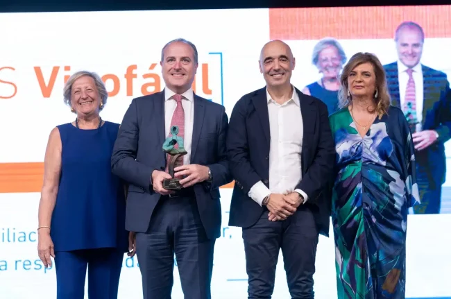 David Casañ, director corporativo de Galletas Gullón, recoge el Premio Vivofácil David Casañ, director corporativo de Galletas Gullón, recoge el Premio Vivofácil